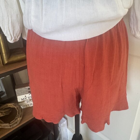 Rust Cotton/Linen Ruffle Shorts - Size M - Picture 3 of 4